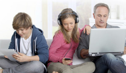 a fi parinte in era digitala